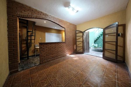 Casa para alugar com 200m², 4 quartos e 2 vagasEdícula