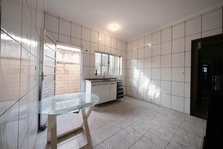 Casa para alugar com 200m², 4 quartos e 2 vagasCozinha