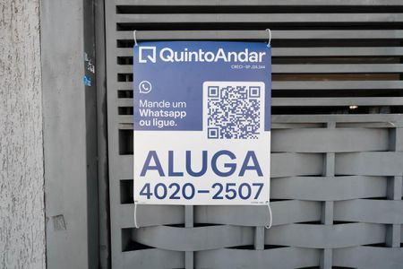 Casa para alugar com 200m², 4 quartos e 2 vagasFachada