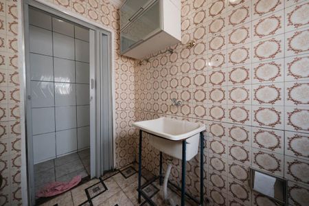 Casa para alugar com 200m², 4 quartos e 2 vagasBanheiro