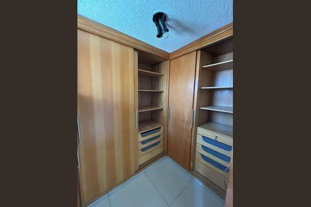 Casa à venda com 3 quartos, 104m² em Vila Lucia, São Paulo