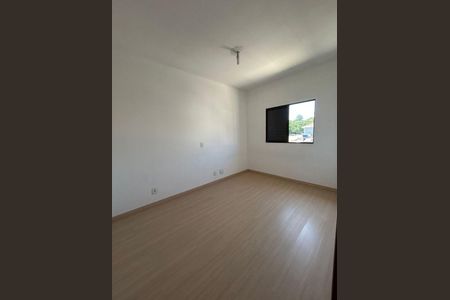 Casa à venda com 3 quartos, 104m² em Vila Lucia, São Paulo