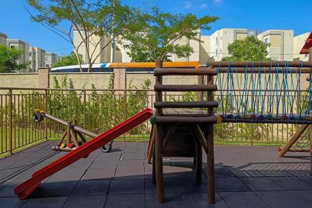 Apartamento para alugar com 45m², 2 quartos e 1 vaga Apartamento para alugar com 45m², 2 quartos e 1 vagaÁrea comum - Playground