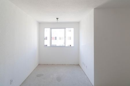 Sala de apartamento para alugar com 2 quartos, 45m² em Santa Cruz, Rio de Janeiro