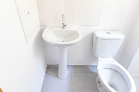 Apartamento para alugar com 45m², 2 quartos e 1 vaga Apartamento para alugar com 45m², 2 quartos e 1 vagaBanheiro