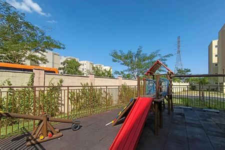 Apartamento para alugar com 45m², 2 quartos e 1 vaga Apartamento para alugar com 45m², 2 quartos e 1 vagaÁrea comum - Playground