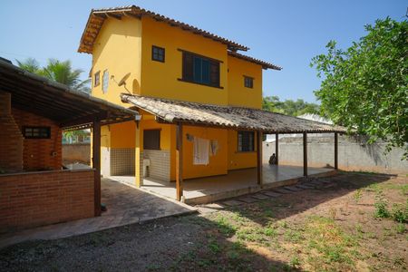 Casa para alugar com 472m², 4 quartos e 5 vagasQuintal