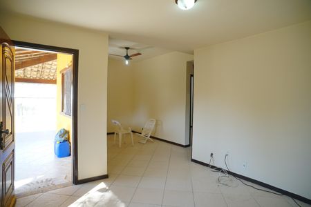 Casa para alugar com 472m², 4 quartos e 5 vagasSala