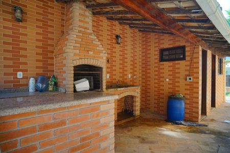 Casa para alugar com 472m², 4 quartos e 5 vagasChurrasqueira