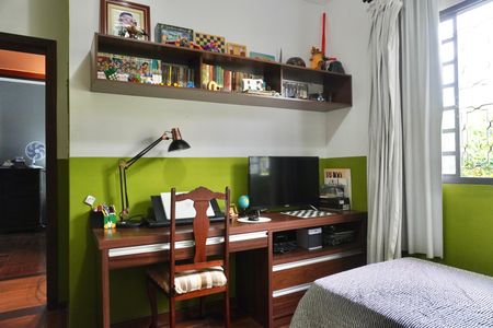 Casa à venda com 210m², 3 quartos e 3 vagasQuarto 2