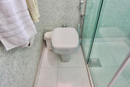 Casa à venda com 210m², 3 quartos e 3 vagasBanheiro da Suíte