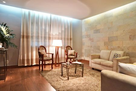 Sala  de casa à venda com 3 quartos, 210m² em Pqe Recreio, Contagem