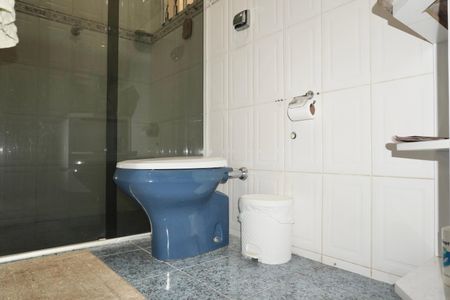 Casa à venda com 210m², 3 quartos e 3 vagasBanheiro Social