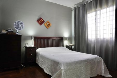 Casa à venda com 210m², 3 quartos e 3 vagasSuíte 