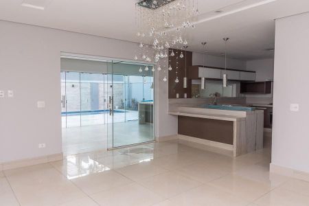 Casa de condomínio para alugar com 320m², 3 quartos e 4 vagas Casa de condomínio para alugar com 320m², 3 quartos e 4 vagasSala Jantar