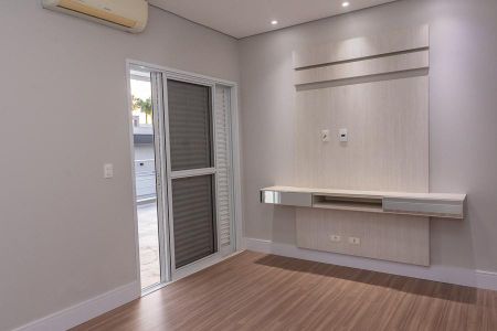 Casa de condomínio para alugar com 320m², 3 quartos e 4 vagas Casa de condomínio para alugar com 320m², 3 quartos e 4 vagasPiso Superior-Suíte 1
