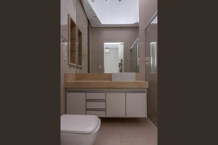 Casa de condomínio para alugar com 320m², 3 quartos e 4 vagas Casa de condomínio para alugar com 320m², 3 quartos e 4 vagasBanheiro Suíte 1