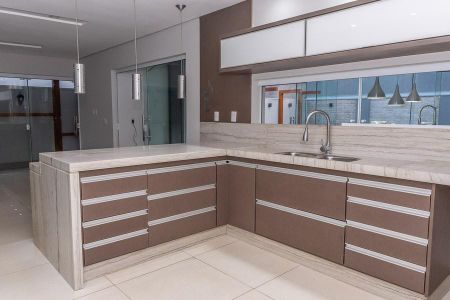 Casa de condomínio para alugar com 320m², 3 quartos e 4 vagas Casa de condomínio para alugar com 320m², 3 quartos e 4 vagasCozinha