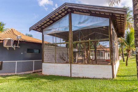 Casa de condomínio para alugar com 320m², 3 quartos e 4 vagas Casa de condomínio para alugar com 320m², 3 quartos e 4 vagasÁrea Comum - Viveiro