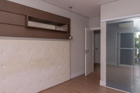 Casa de condomínio para alugar com 320m², 3 quartos e 4 vagas Casa de condomínio para alugar com 320m², 3 quartos e 4 vagasPiso Superior- Suite 3