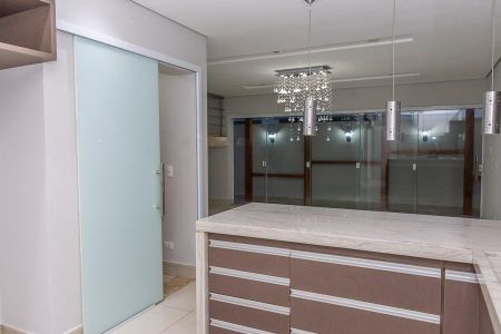 Casa de condomínio para alugar com 320m², 3 quartos e 4 vagas Casa de condomínio para alugar com 320m², 3 quartos e 4 vagasCozinha