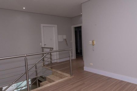 Casa de condomínio para alugar com 320m², 3 quartos e 4 vagas Casa de condomínio para alugar com 320m², 3 quartos e 4 vagasPiso Superior-Corredor acesso aos quartos