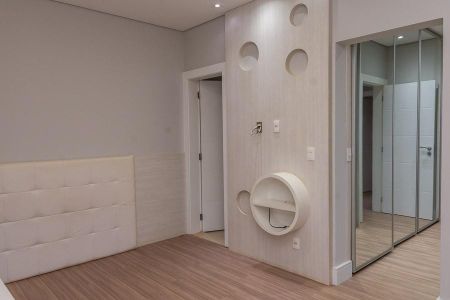 Casa de condomínio para alugar com 320m², 3 quartos e 4 vagas Casa de condomínio para alugar com 320m², 3 quartos e 4 vagasPiso Superior-Suíte 2
