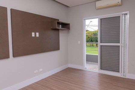 Casa de condomínio para alugar com 320m², 3 quartos e 4 vagas Casa de condomínio para alugar com 320m², 3 quartos e 4 vagasPiso Superior- Suite 3
