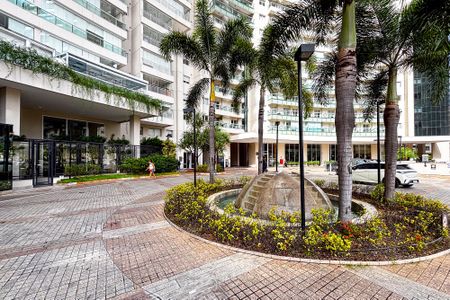 Apartamento à venda com 71m², 2 quartos e 1 vagafachada do predio