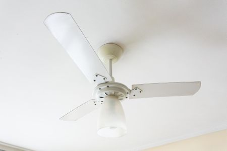 Apartamento à venda com 58m², 2 quartos e 1 vagaSala - Ventilador de Teto