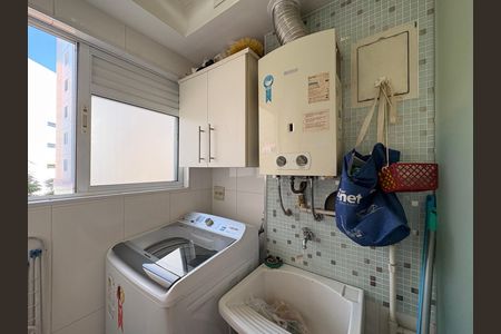 Apartamento à venda com 71m², 3 quartos e 1 vaga Apartamento à venda com 71m², 3 quartos e 1 vagaÁrea de Serviço