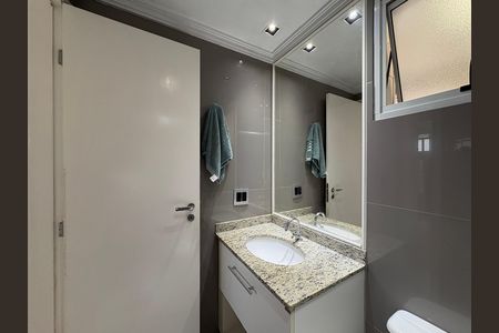 Apartamento à venda com 71m², 3 quartos e 1 vaga Apartamento à venda com 71m², 3 quartos e 1 vagaBanheiro