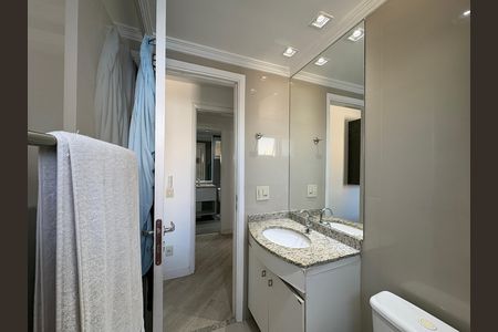 Apartamento à venda com 71m², 3 quartos e 1 vaga Apartamento à venda com 71m², 3 quartos e 1 vagaBanheiro da Suíte