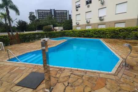 Apartamento à venda com 75m², 2 quartos e sem vagaÁrea comum - Piscina