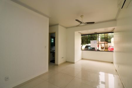 Apartamento à venda com 75m², 2 quartos e sem vagaSala