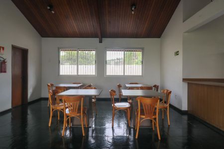 Apartamento à venda com 75m², 2 quartos e sem vagaÁrea comum - Salão de festas