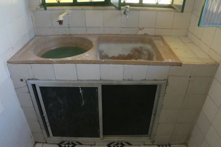 Casa para alugar com 80m², 2 quartos e 1 vagaÁrea de Serviço