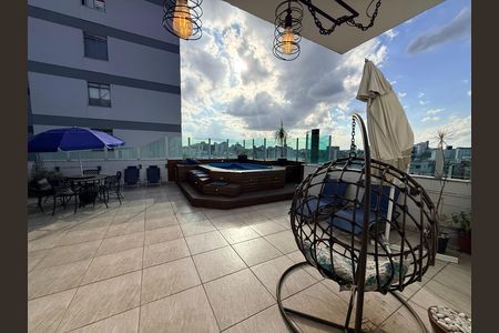 Apartamento à venda com 270m², 4 quartos e 2 vagasArea externa