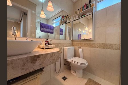 Apartamento à venda com 270m², 4 quartos e 2 vagasBanheiro 1