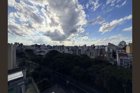 Apartamento à venda com 270m², 4 quartos e 2 vagasVista