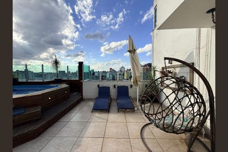 Apartamento à venda com 270m², 4 quartos e 2 vagasArea externa