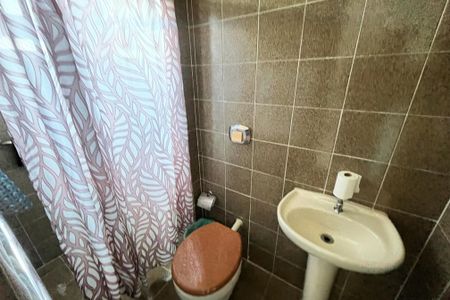 Apartamento para alugar com 184m², 3 quartos e 2 vagasBanheiro de serviço