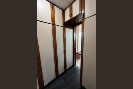 Apartamento para alugar com 184m², 3 quartos e 2 vagasCloset