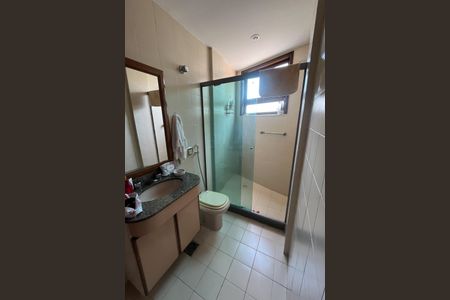 Apartamento para alugar com 184m², 3 quartos e 2 vagasBanheiro 2