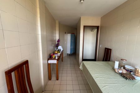 Apartamento para alugar com 184m², 3 quartos e 2 vagasCopa