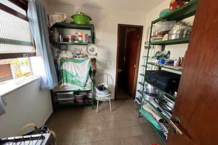 Apartamento para alugar com 184m², 3 quartos e 2 vagasQuarto de Serviço