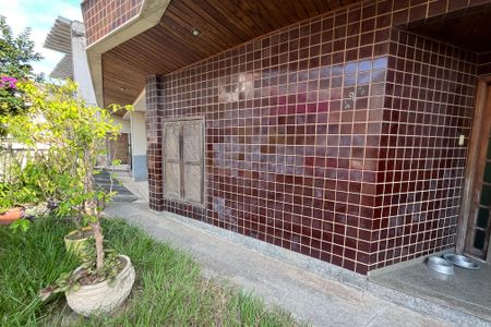 Apartamento para alugar com 184m², 3 quartos e 2 vagasFachada