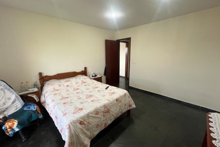 Apartamento para alugar com 184m², 3 quartos e 2 vagasQuarto 1