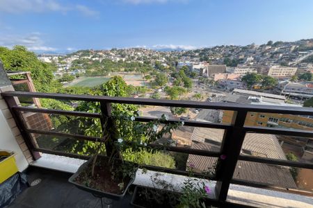 Apartamento para alugar com 184m², 3 quartos e 2 vagasVaranda