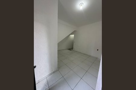 Sala/Quarto de casa para alugar com 1 quarto, 90m² em Vila Alpina, São Paulo